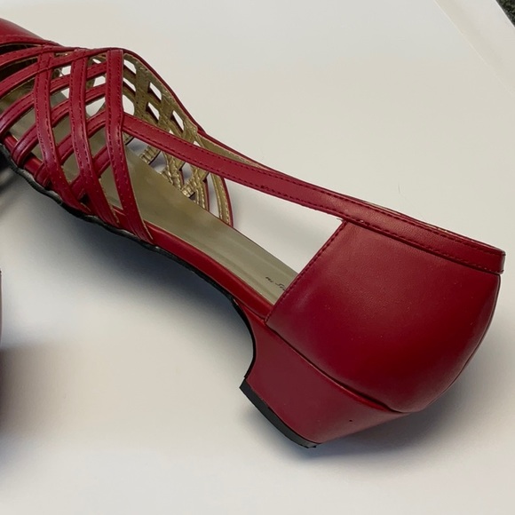 - low flat shoes leather like Materials … - Picture 3 of 6